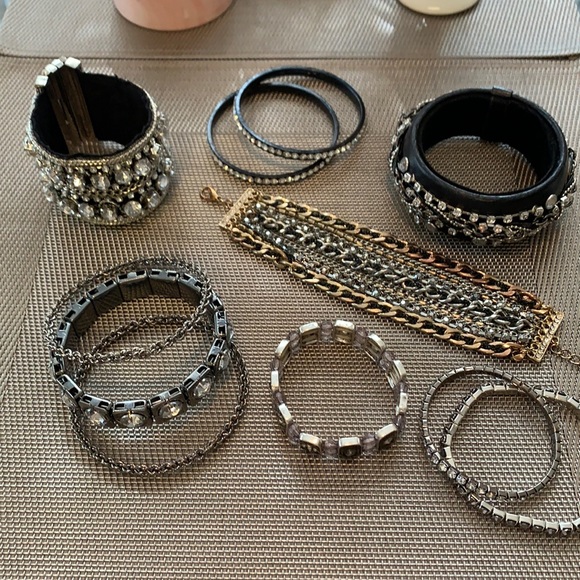 Jewelry - Rocking bracelet set